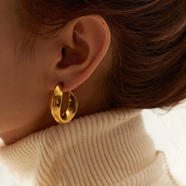 Chunky Curved Hoop Earrings - Gold